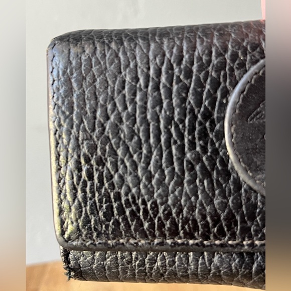 Versace Medusa Black Leather 6 Key Holder - Picture 4 of 16